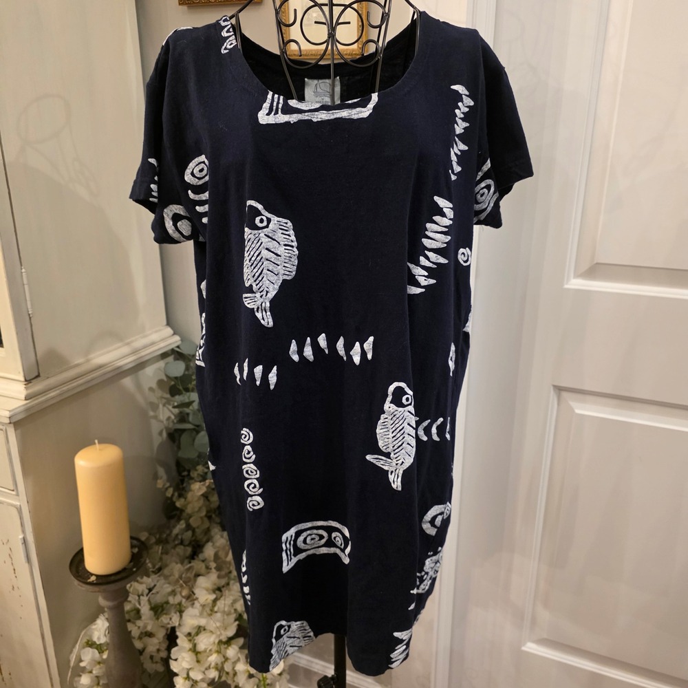 MAGA DISTRIBUTORS Women's M Navy Fish Print Cotton Tunic Top Coastal Nautical‎